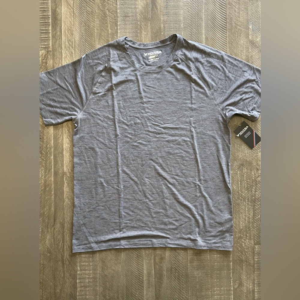 - MEN'S KORSA TRAINING DAY SHORT SLEEVE 2.0